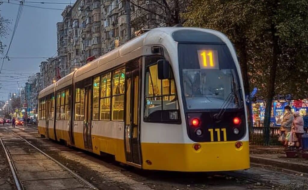 11 трамвай Днепр — фото на маршруті